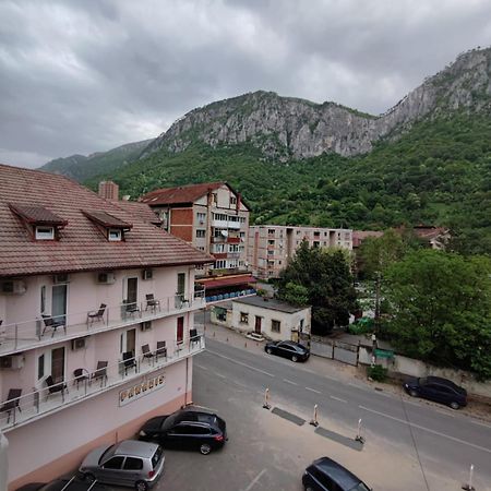 Pensiunea Paradis เบยเล เฮร์คูลาเน ภายนอก รูปภาพ
