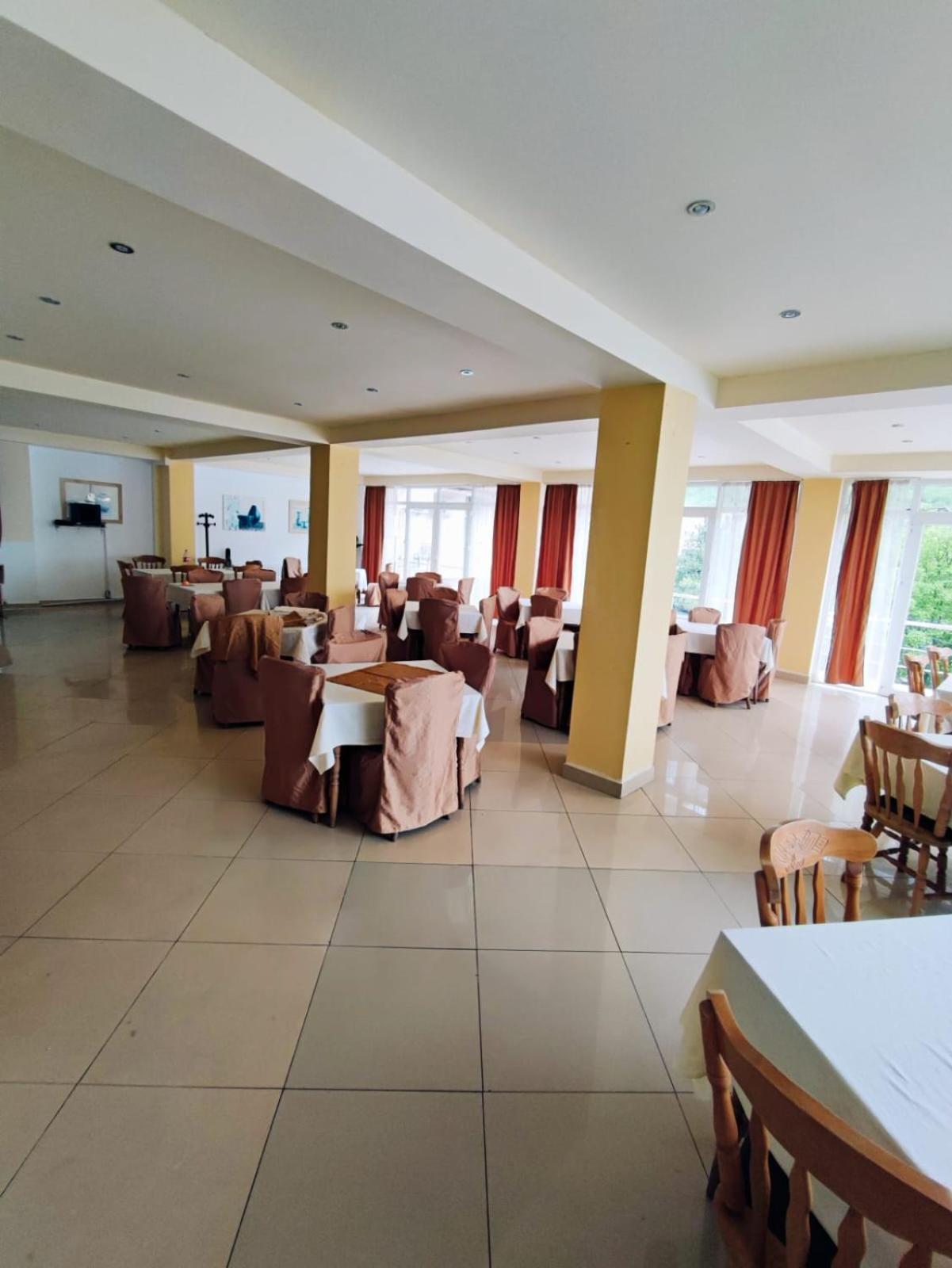 Pensiunea Paradis เบยเล เฮร์คูลาเน ภายนอก รูปภาพ