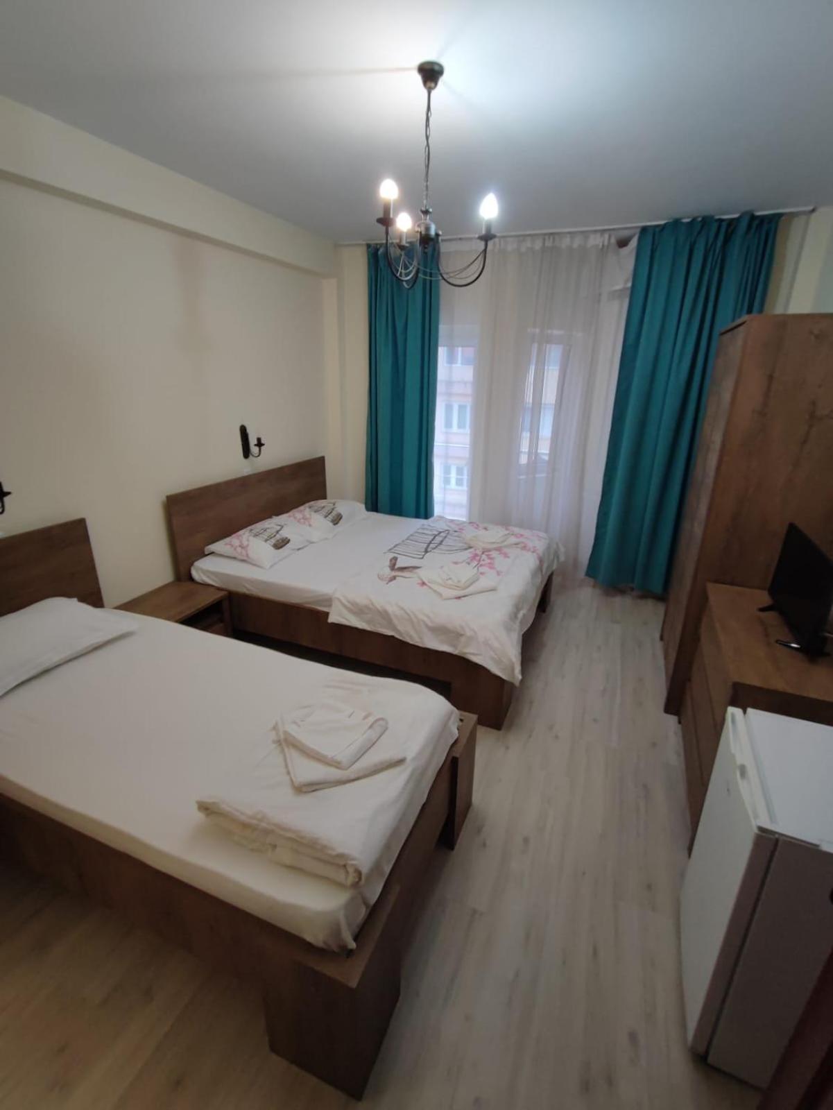Pensiunea Paradis เบยเล เฮร์คูลาเน ภายนอก รูปภาพ