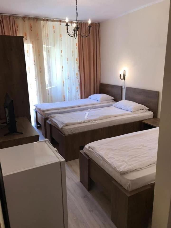 Pensiunea Paradis เบยเล เฮร์คูลาเน ภายนอก รูปภาพ